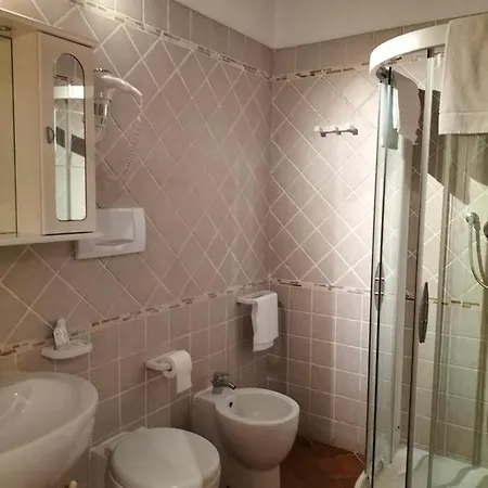 Night & Day Di Laura Patuelli Cotignola