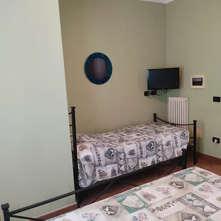 Night & Day Di Laura Patuelli