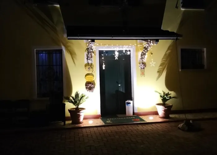 Night & Day Di Laura Patuelli Cotignola