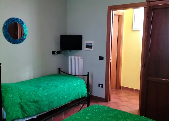 Night & Day Di Laura Patuelli Cotignola